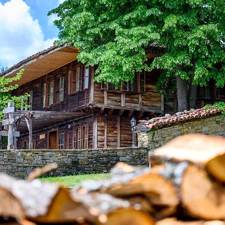 Guest Houses "Zlatna Oresha - Complex" 제라브나 외부 사진