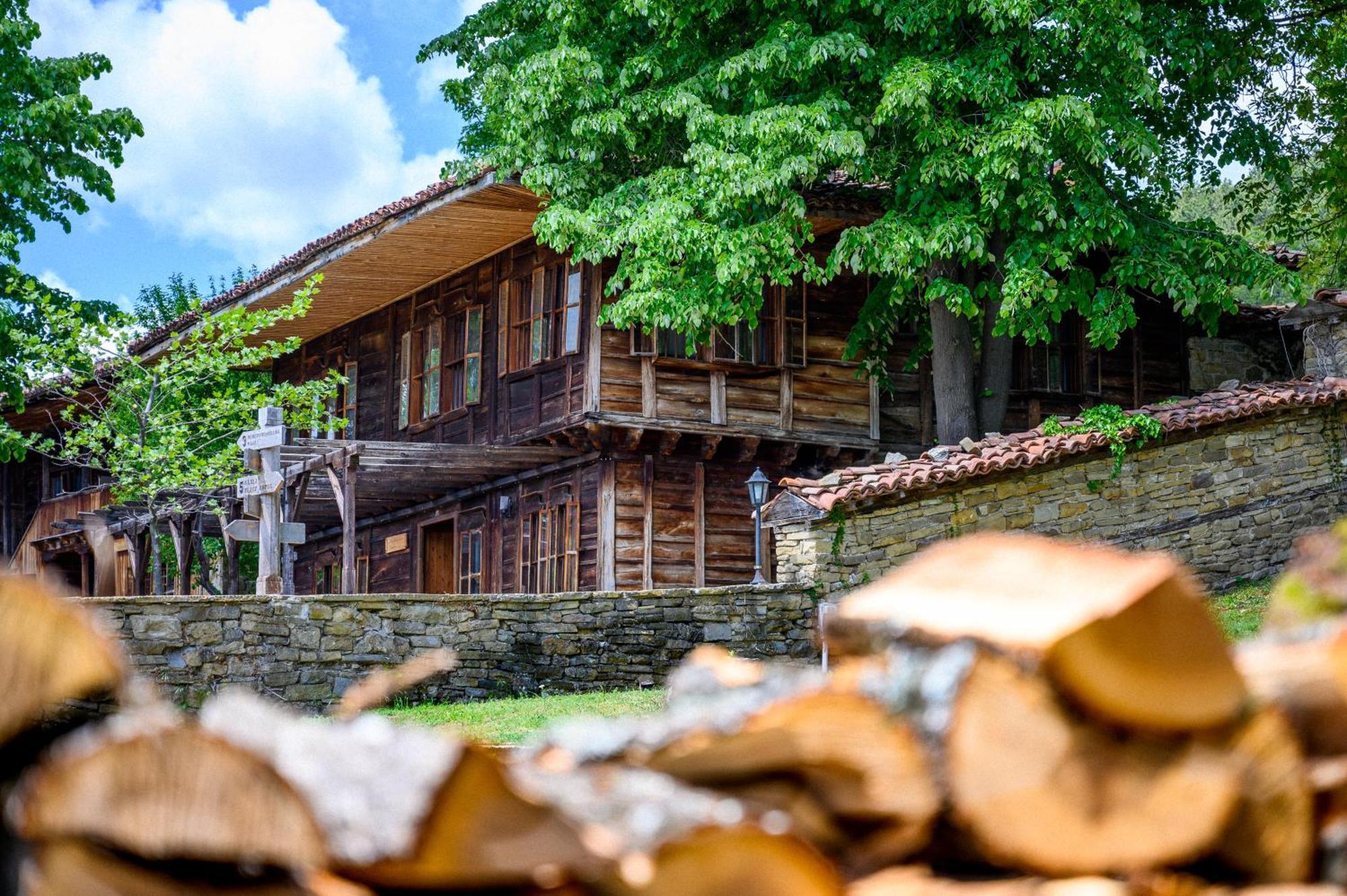 Guest Houses "Zlatna Oresha - Complex" 제라브나 외부 사진