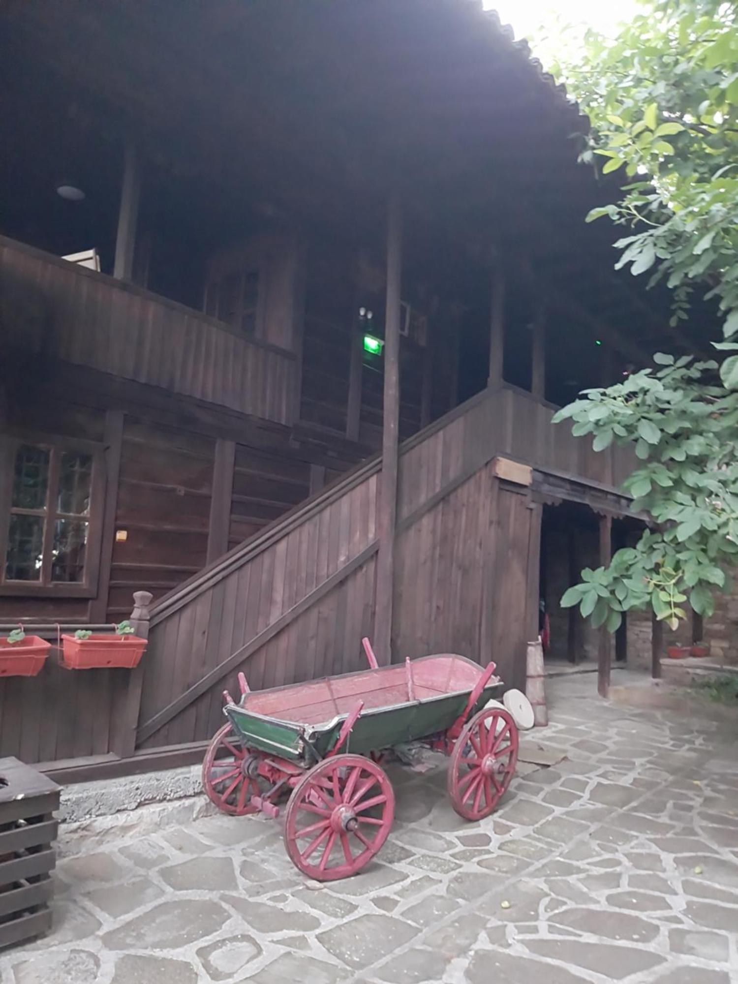 Guest Houses "Zlatna Oresha - Complex" 제라브나 외부 사진