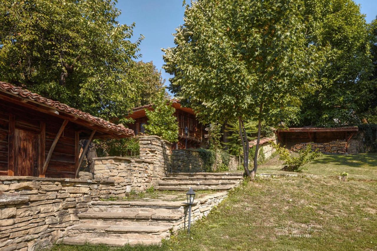Guest Houses "Zlatna Oresha - Complex" 제라브나 외부 사진